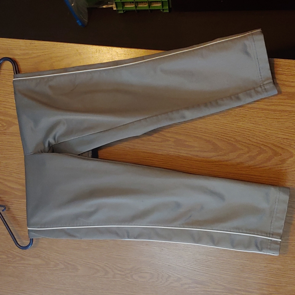 Youth athletic pants size 7